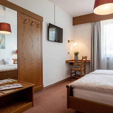 Boutique St Georgen 3* Скена