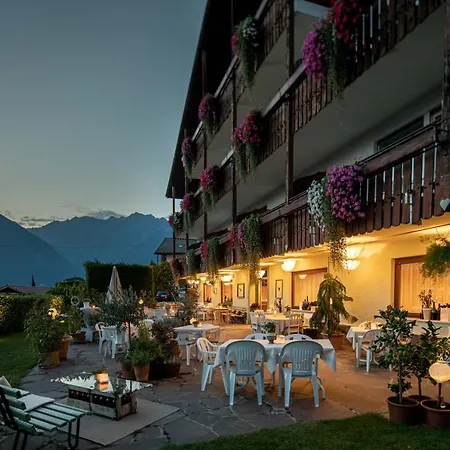 Boutique St Georgen Отель Скена